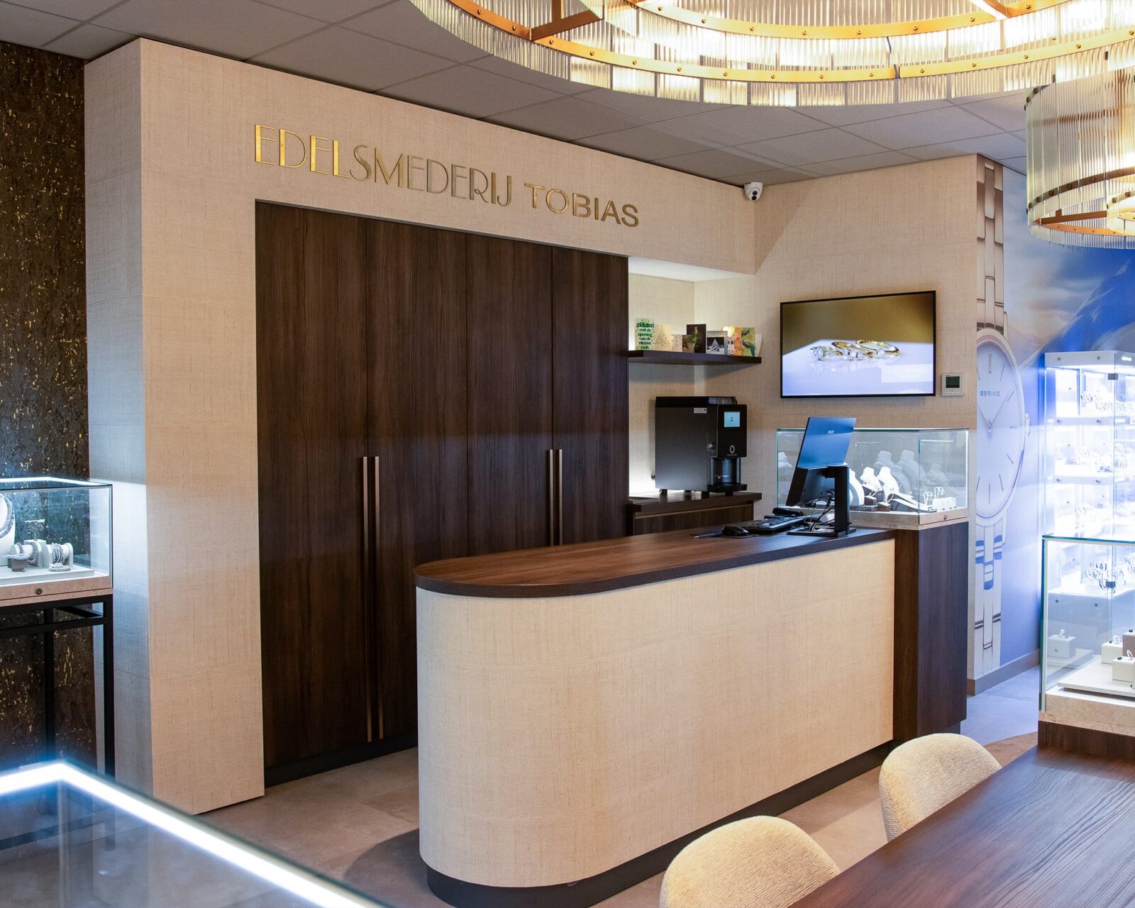 Winkel Edelsmederij Tobias te Doesburg verbouwd